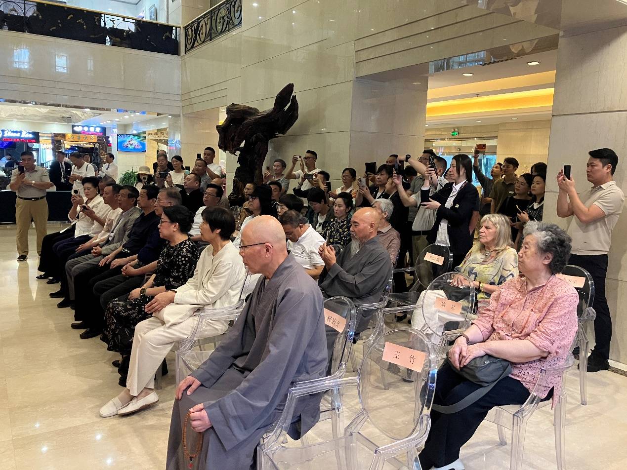 仁悟大师禅画公益特展暨禅茶之荟雅集巡礼在京圆满告竣 