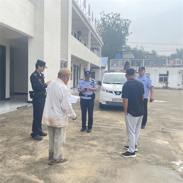 安徽界首：警社联动，助迷途五保老人安全返家