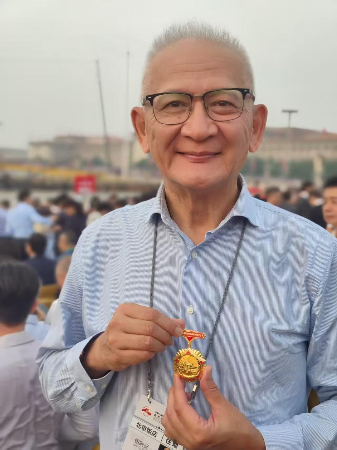 见证荣光 感悟使命丨共工新闻社三人受邀观礼九三阅兵
