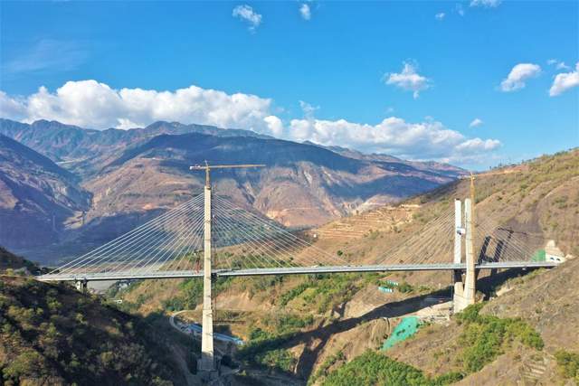 中交三公局一公司匠心优质架桥，打造品牌工