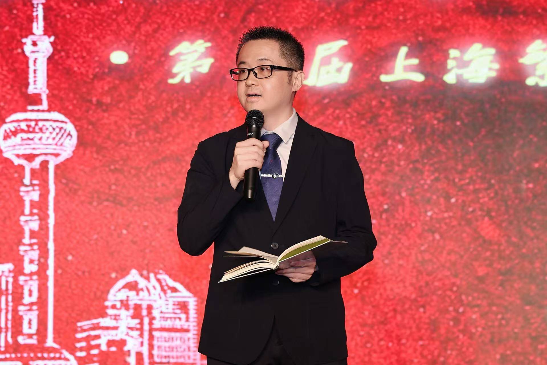 香港文化学者罗志渊先生出任香港共工新闻总