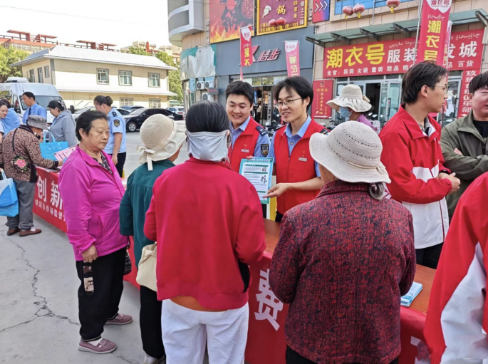 博湖县：志愿宣传全覆盖 筑牢“食安巴州”